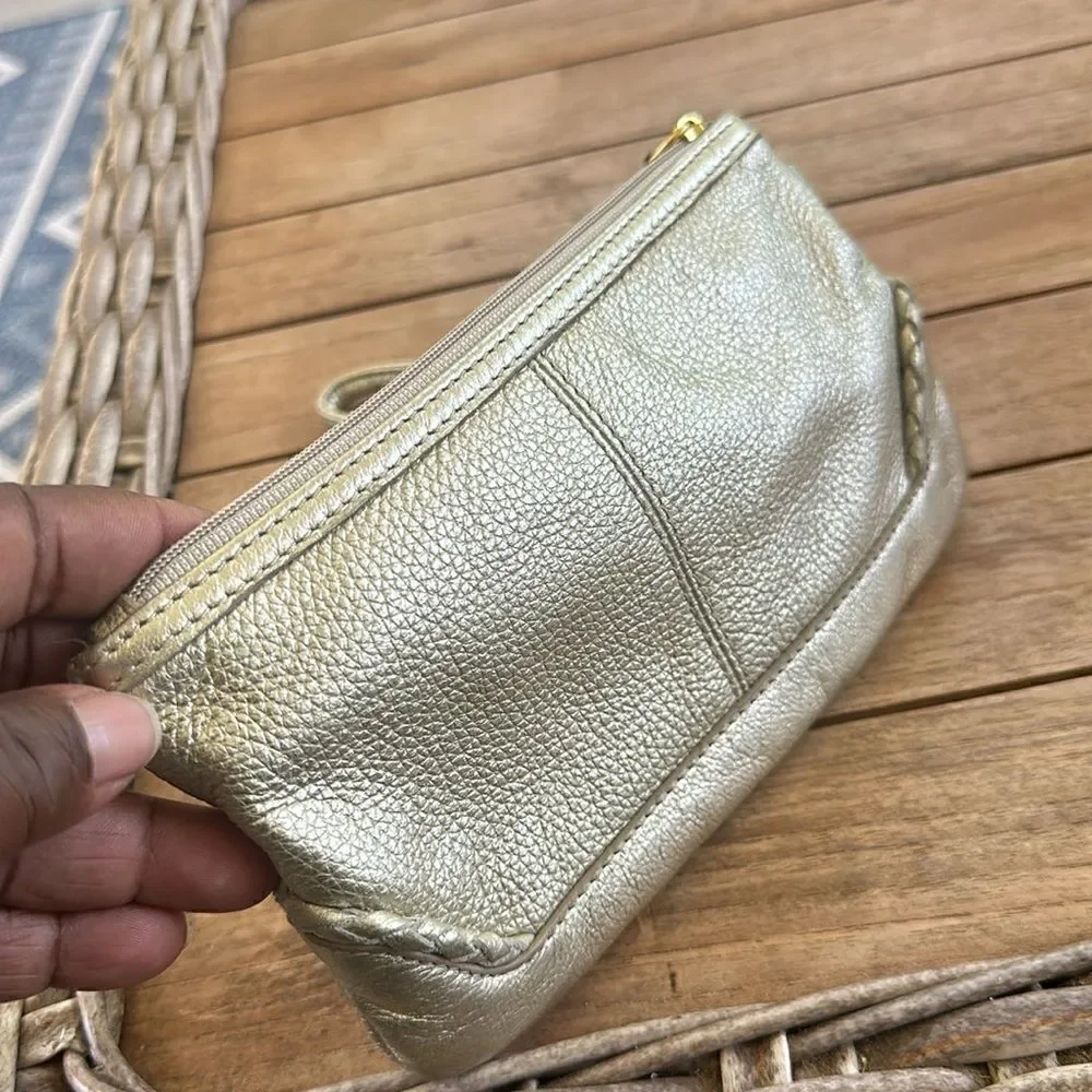 Wilson’s Leather Metallic Wristlet